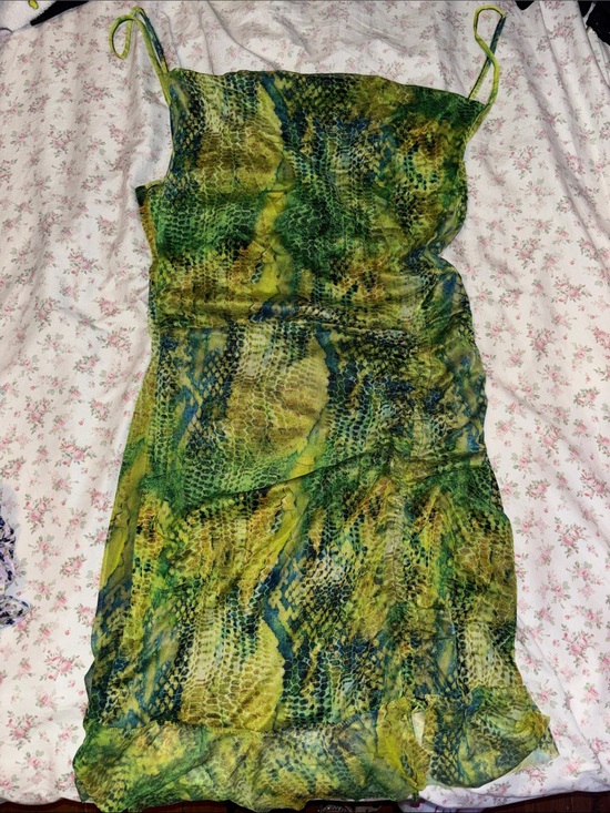 PrettyLittleThing Dresses & Skirts - PrettyLittleThing Green Snake-Print Slip Dress